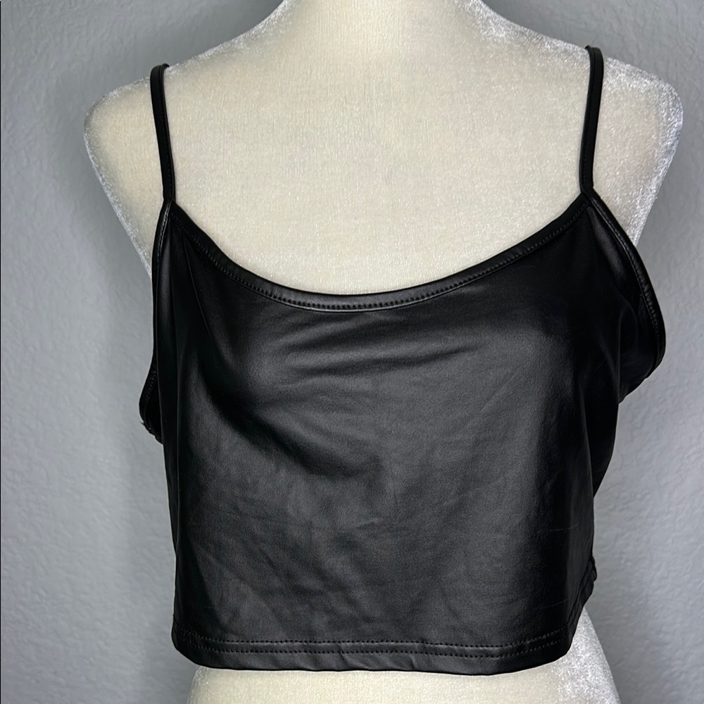 Women’s Black Sleeveless Cropped Faux Leather Camisole Large